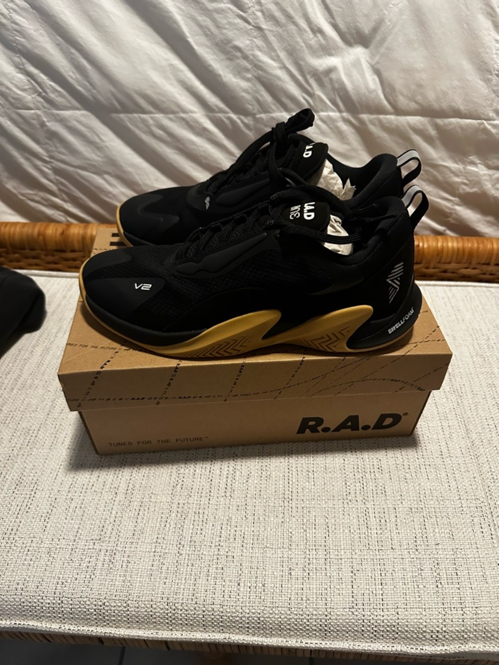 R.A.D. Women's Black One V2 shoes